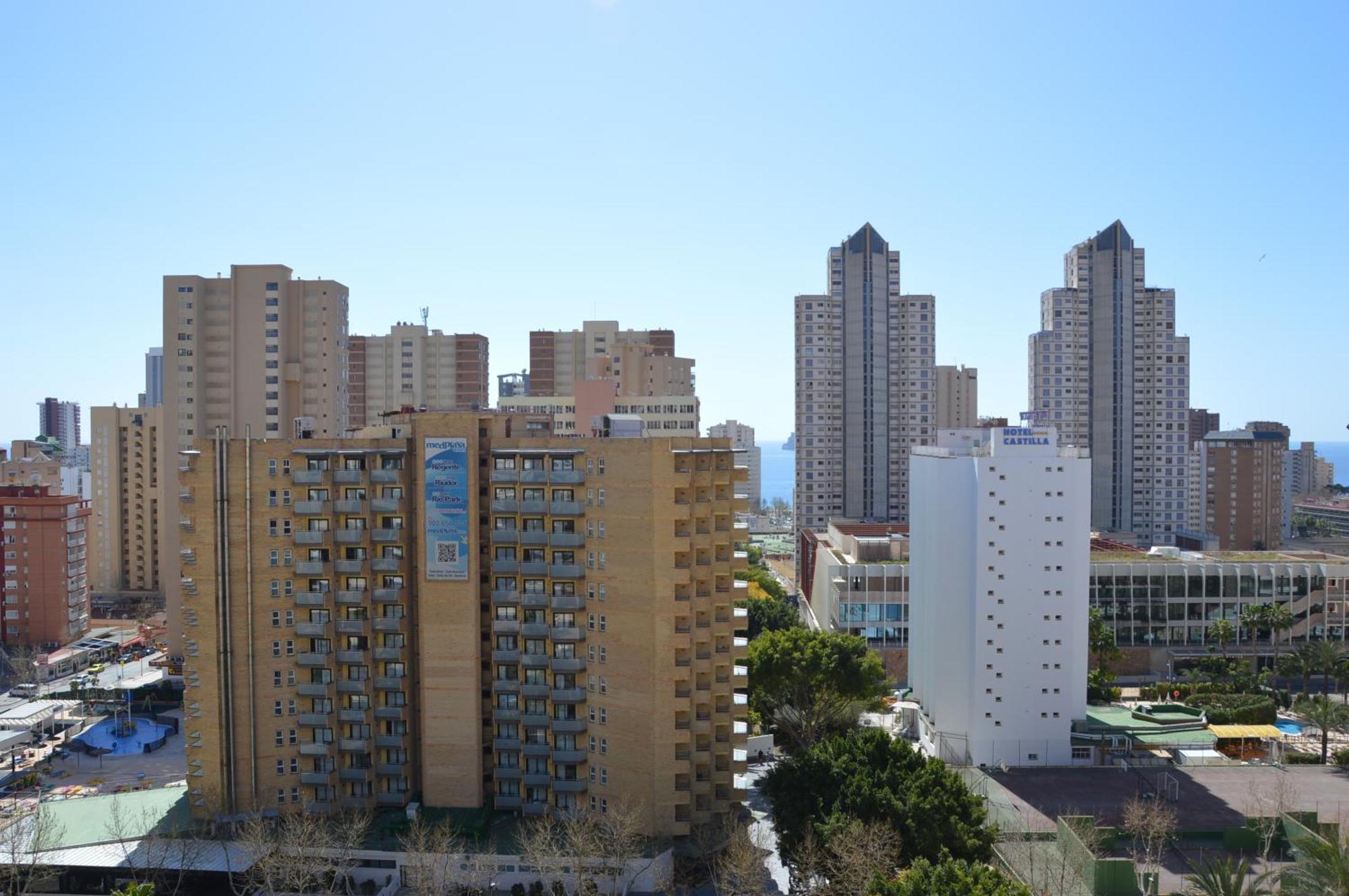 D'Oboe Marlovi Apt With Pool بينايدورم المظهر الخارجي الصورة