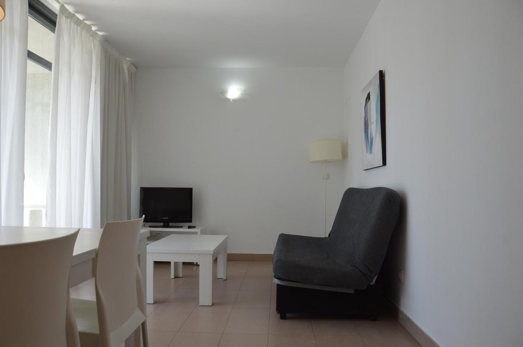 D'Oboe Marlovi Apt With Pool بينايدورم المظهر الخارجي الصورة