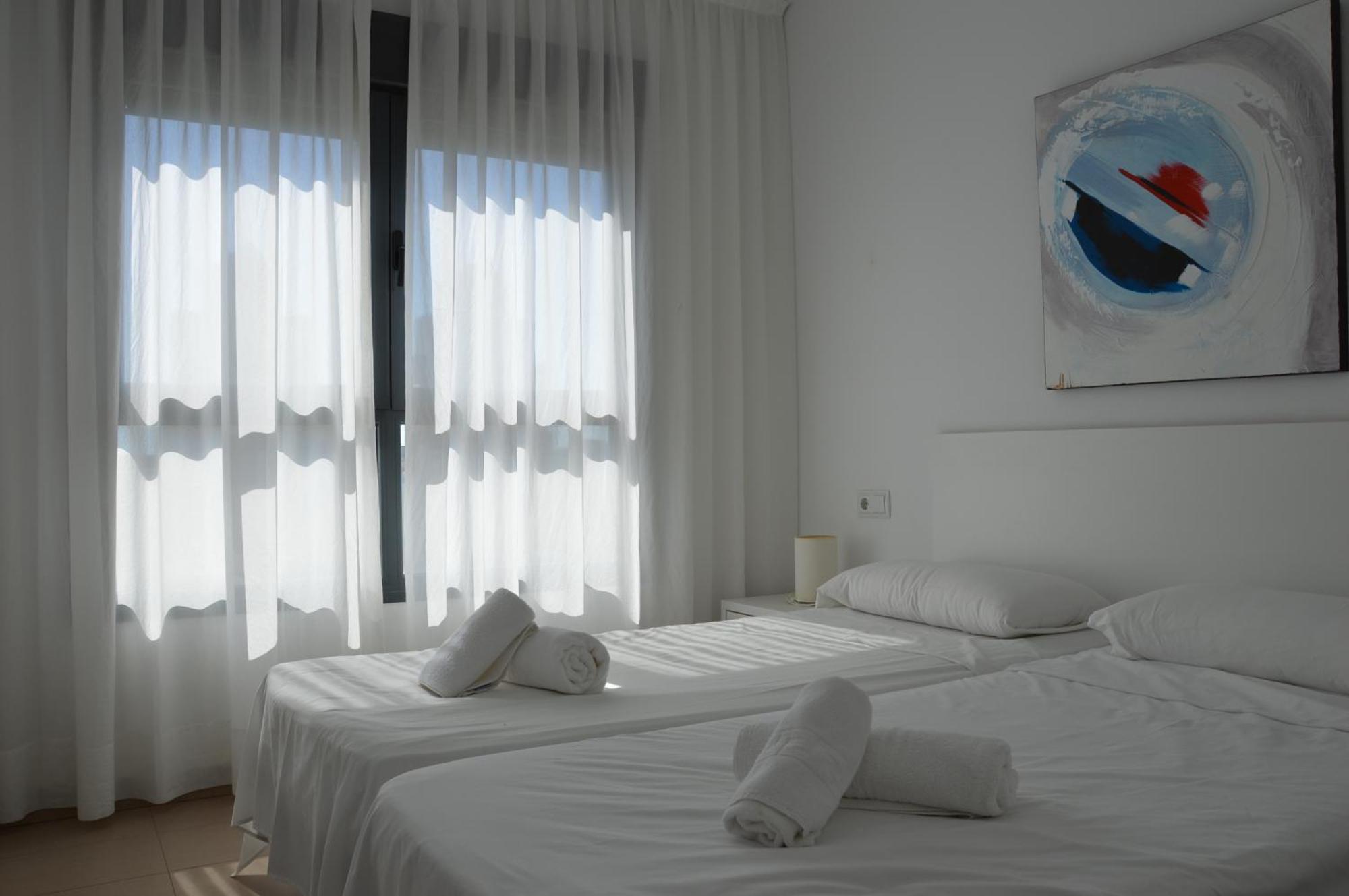 D'Oboe Marlovi Apt With Pool بينايدورم المظهر الخارجي الصورة