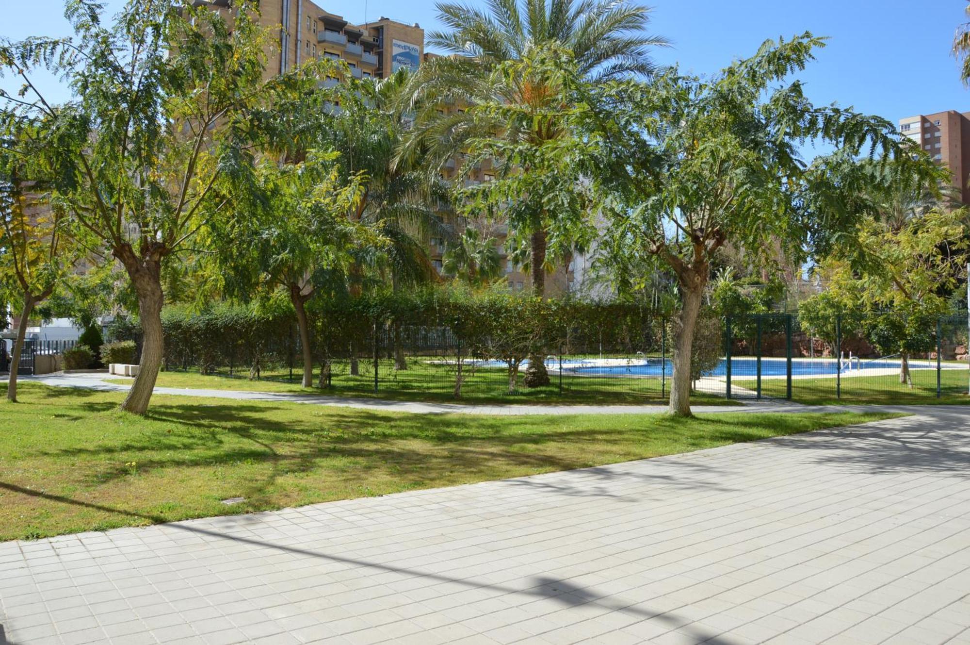 D'Oboe Marlovi Apt With Pool بينايدورم المظهر الخارجي الصورة